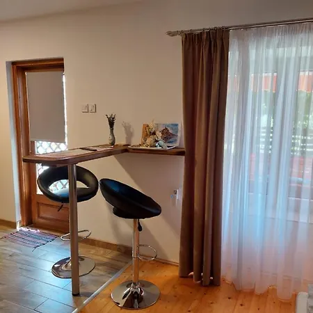 Kossuth Lajos Utca 73 Nabuka *